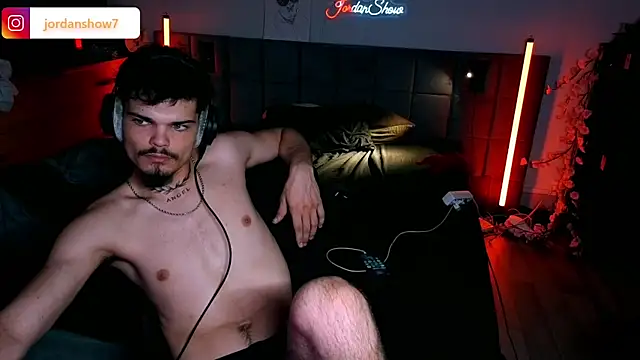 JordanShow webcam