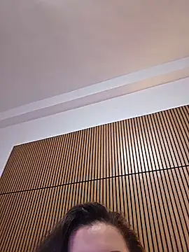 NeredaXxx webcam