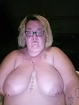 diosacurvy1984 webcam