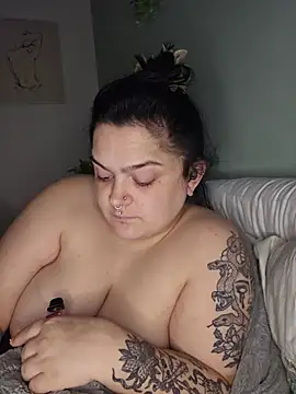 Saucy-Serenity webcam