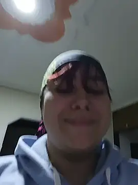 AliceScoot_ webcam