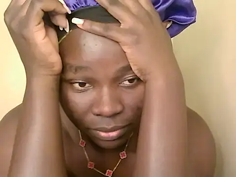 roziebeauty webcam
