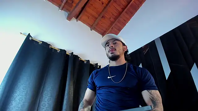Justin_WhiteJS webcam
