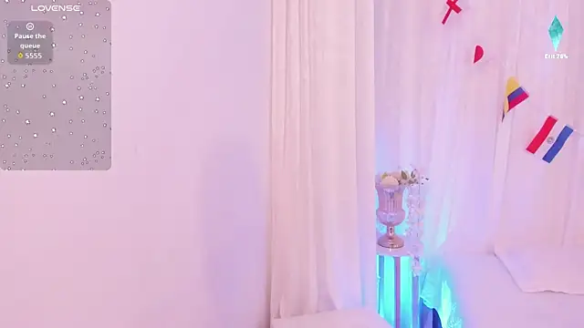 manyaa_ (F teen) - Mounting a BBD doll. Oil + X2 control