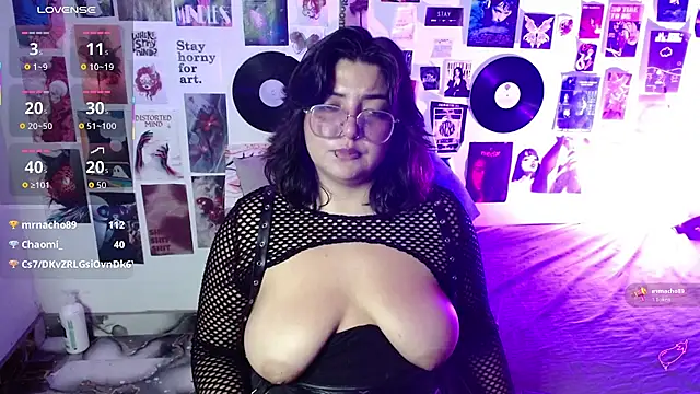 Roxy_f_w webcam