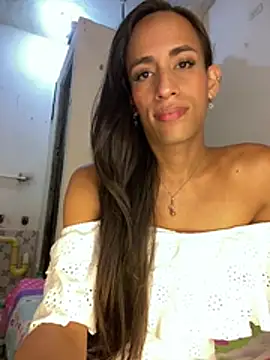 AlexaWarner webcam