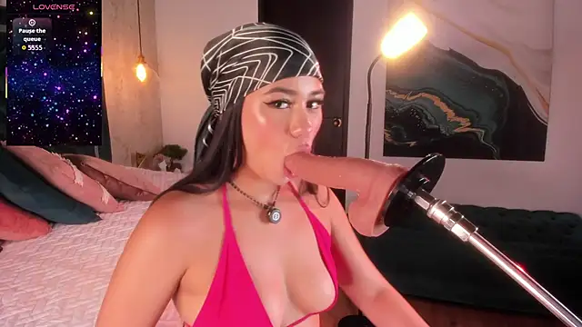 Jazmiinee webcam
