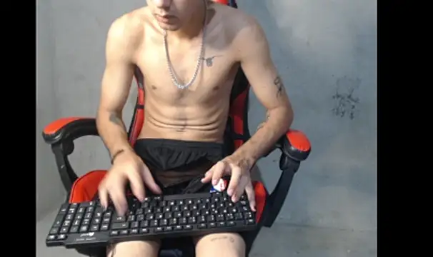 Garu_hot19 webcam