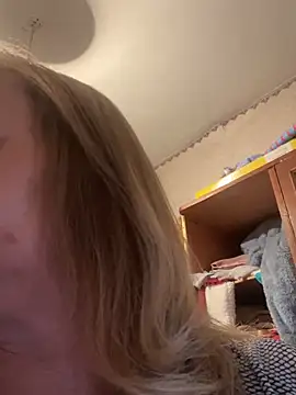 Irina2909@xh webcam