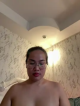Ponthip webcam