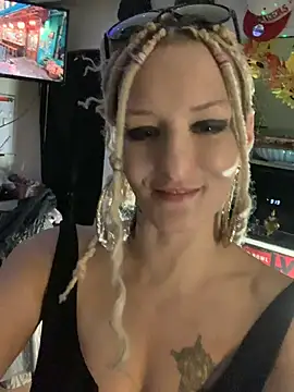 blondebarbiebae