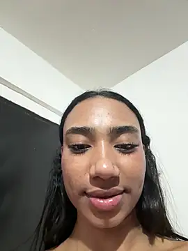 Dark-Luna live cam on StripChat