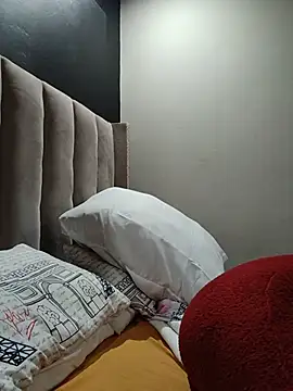 Ms__JOJO webcam