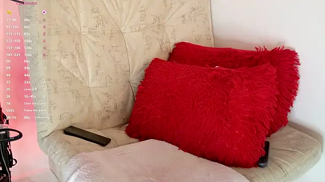 gigilovedback webcam