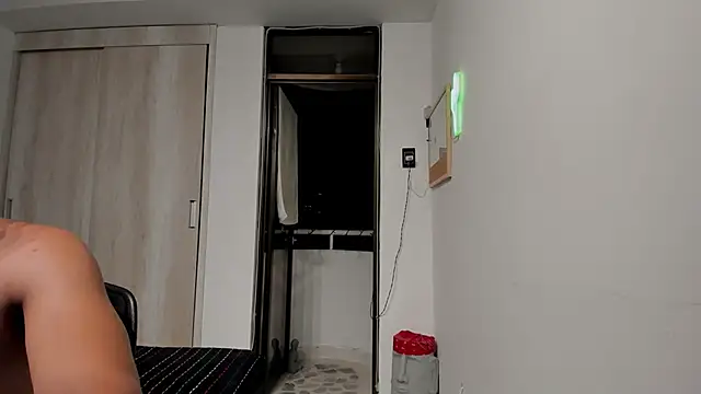 Travis_bakers webcam