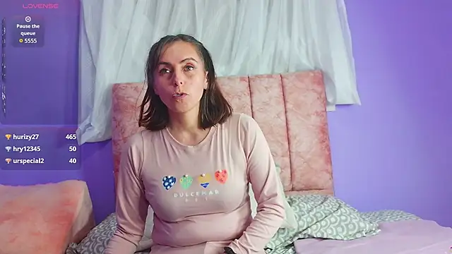 Ava_Raye webcam
