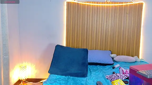 CIccioline_pussyGolden webcam