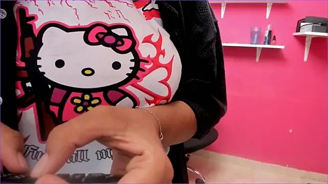 twila_x webcam