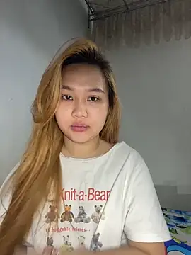 Almira6868 webcam