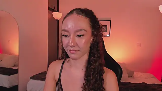 ChloeMoreti webcam
