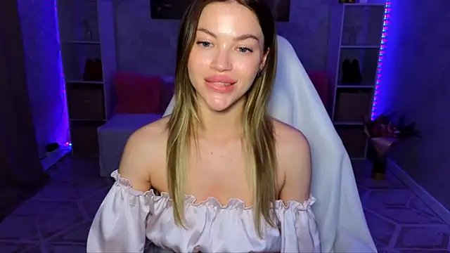 EmmyMills webcam