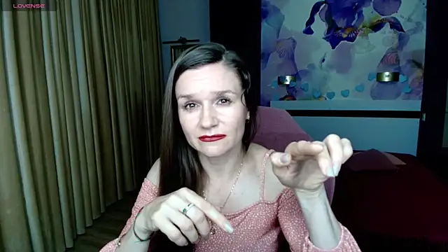 AriaGray webcam