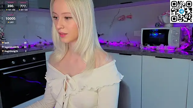 anadeyaaa (F teen) - show feet