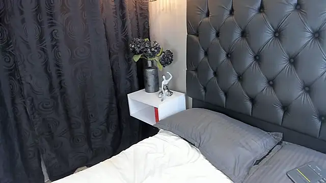 zam_noir webcam