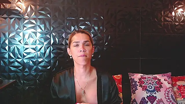 PINK__LOLA1 webcam