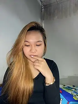 Almira6868 webcam