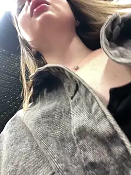 KrisMagnoly webcam