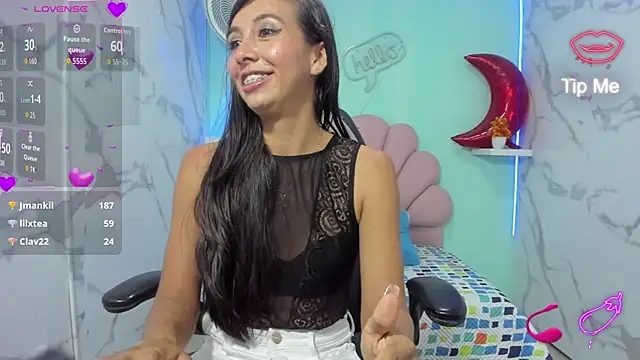 sandra_petite19