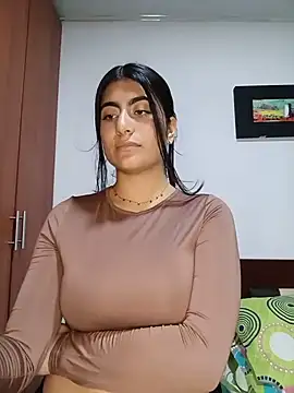 Miakhalifa__ webcam