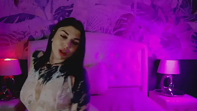 MaeveMoon webcam