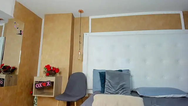 Heidy_milf webcam
