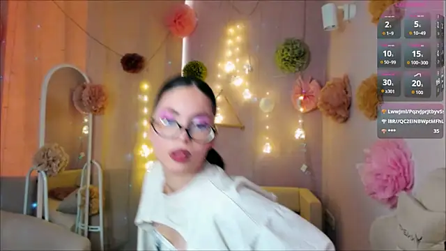 Velvet__Kiss webcam
