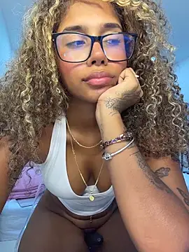 stormyy_ webcam