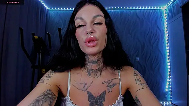 angel_devil_forever webcam