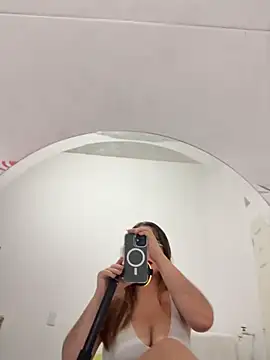 AliciaWhite_nt webcam