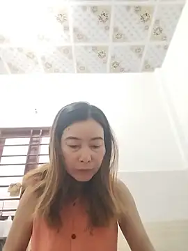 Sexy-ladyboobs20 webcam