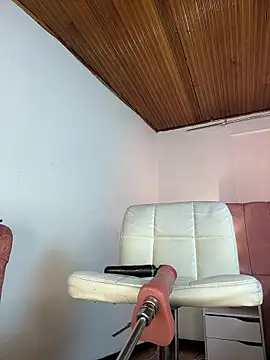 Emily_Gomezz webcam