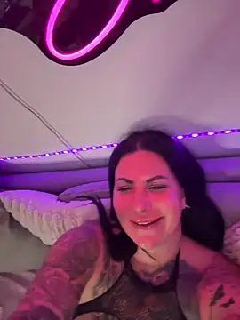 InKed-Kathy webcam