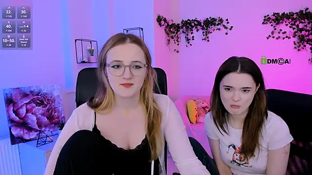 liana_kisses webcam