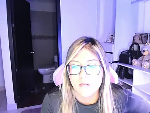 cristina697 webcam