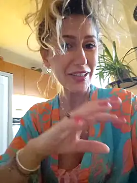 CelynaRoss webcam