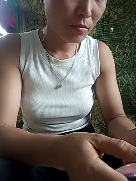 Heryy_xx live cam on StripChat