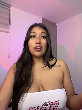 SharaRous webcam