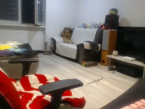 iLoveElusiveCats webcam