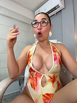 AnnaJaimes webcam
