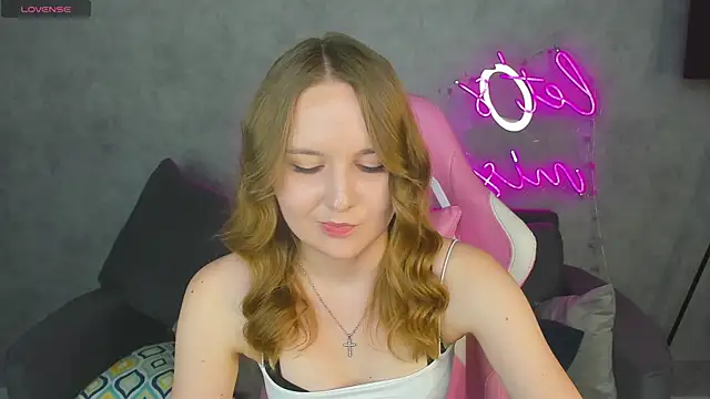 Emmaa_Kimm webcam